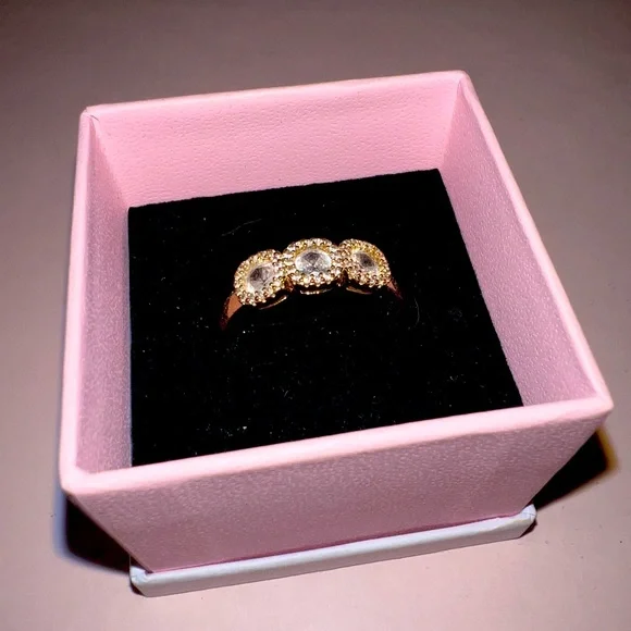 Ring, women’s size 8. Price negotiable. Make your best offer! - Picture 2 of 10